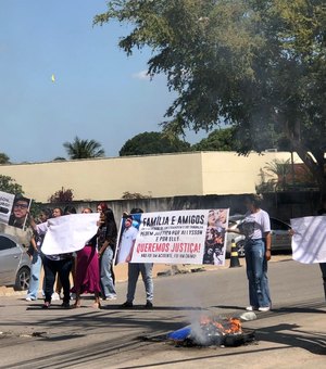 [Vídeo] Protesto pede prisão de funcionário da SMTT que teria provocado acidente fatal