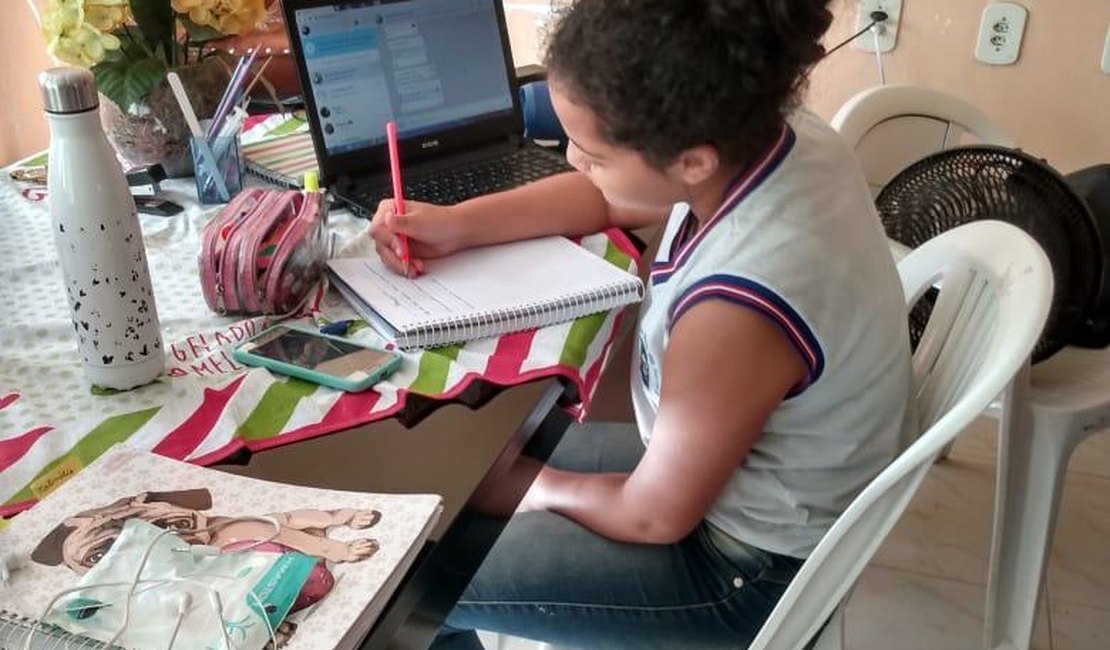 Rede municipal de Maceió aprova 58 alunos para o ensino médio do Ifal