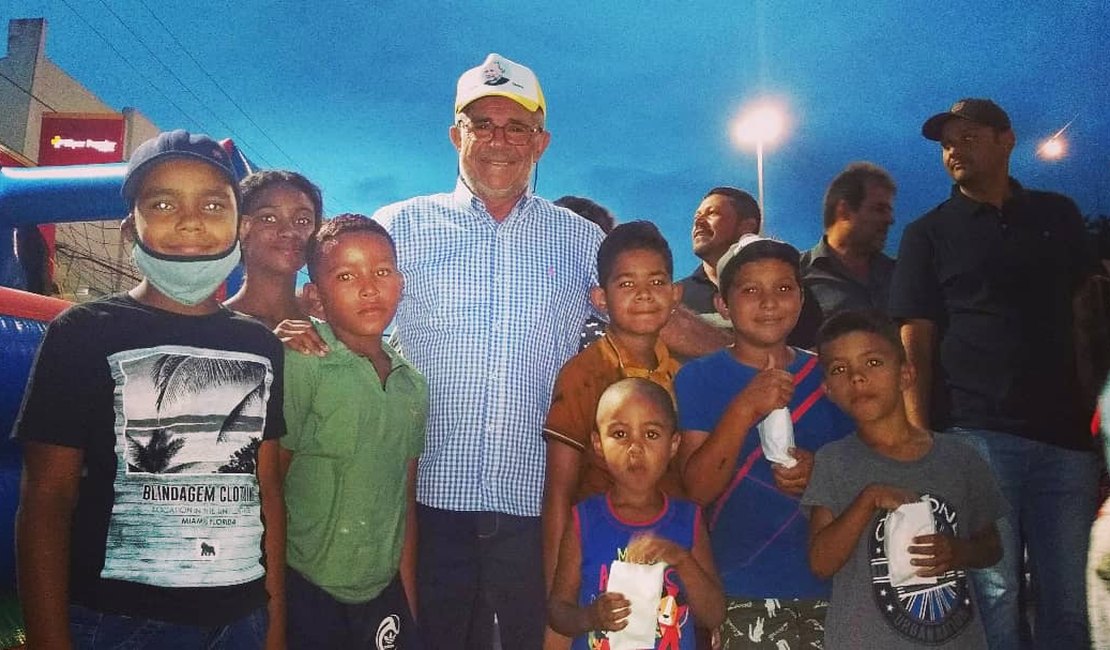 Petrúcio Barbosa promove ação social com atividades voltadas para as crianças de Igaci