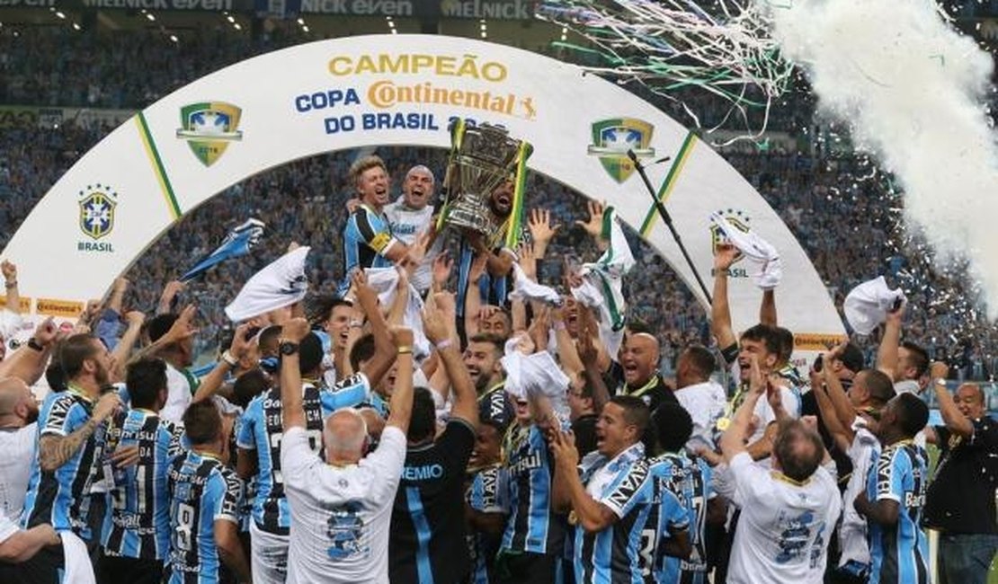 Grêmio empata com Atlético MG e garante título da Copa do Brasil