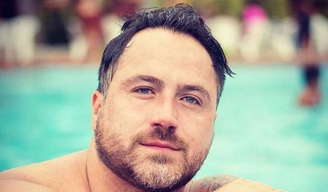 Humorista de 'A Praça é Nossa' morre aos 39 anos
