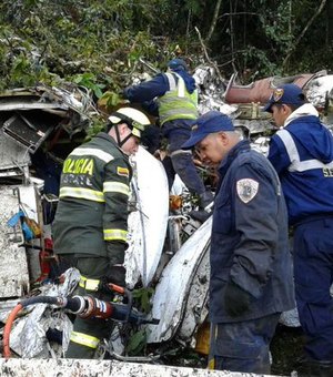 Famílias de vítimas do voo da Chapecoense vão processar empresa aérea