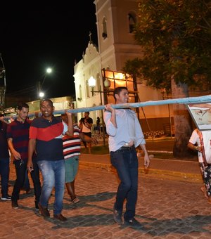 Procissão do Mastro abre festividades de São Sebastião em Limoeiro de Anadia