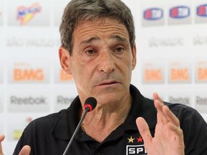 Carpegiani volta ao futebol e é anunciado como novo técnico do Coritiba