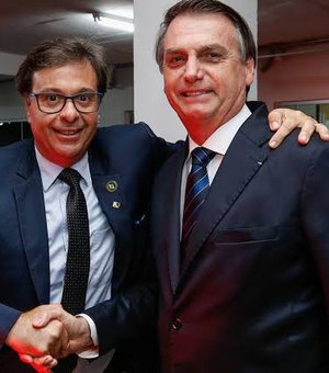 Bolsonaro nomeia ex-ministro do Turismo para presidência da Embratur