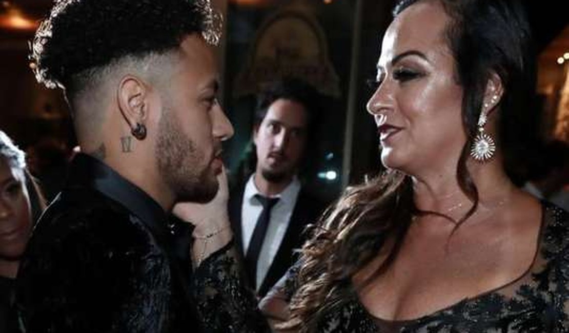 Mãe de Neymar pede que filho perdoe mulher que o acusa de estupro