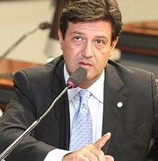 Estudo sobre ação da cloroquina contra coronavírus 'é muito frágil', diz Mandetta