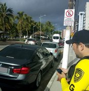 Fiscalização combate estacionamento irregular em Maceió