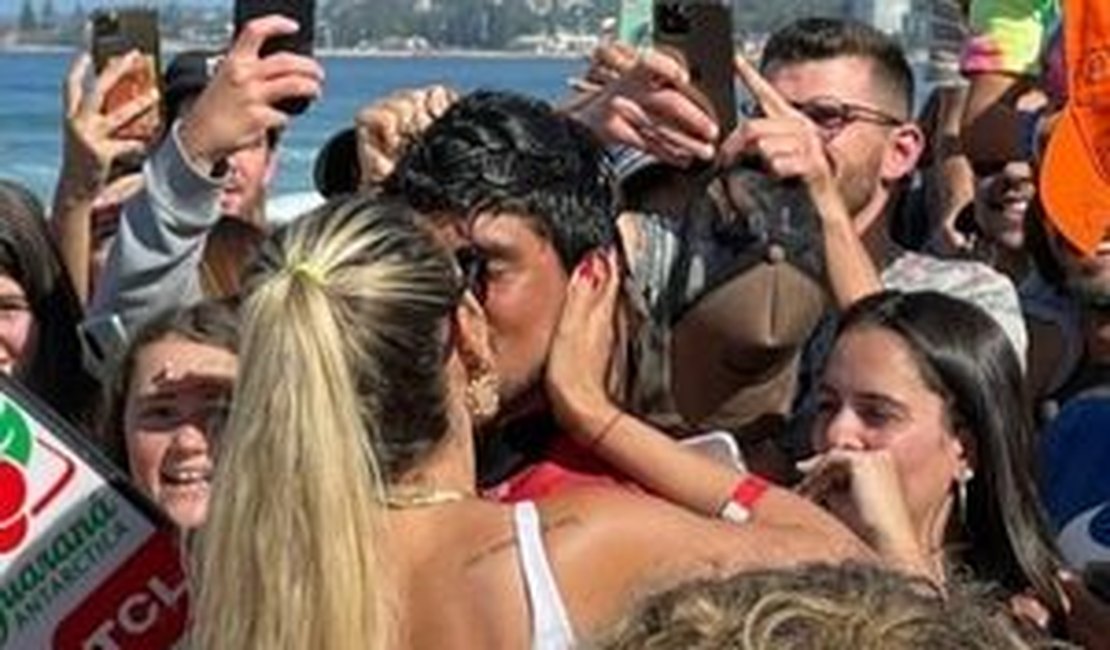 Yasmin Brunet celebra mais uma vitória de Medina: 'Dias de glória'