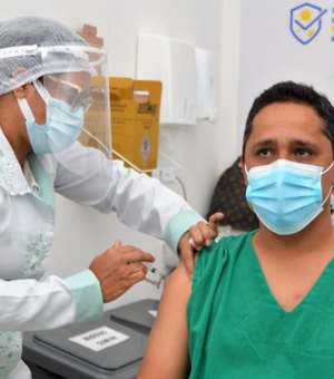 Profissionais das unidades hospitalares da Sesau recebem 2ª dose a partir de amanhã