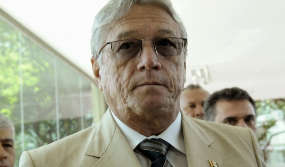 Téo Vilela, Adriano Soares e Rogério Teófilo são acusados de desviar recursos do Fundeb