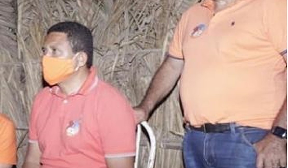 Prefeito de Palmeira dos Índios é suspeito de firmar contrato milionário com empresa do sogro