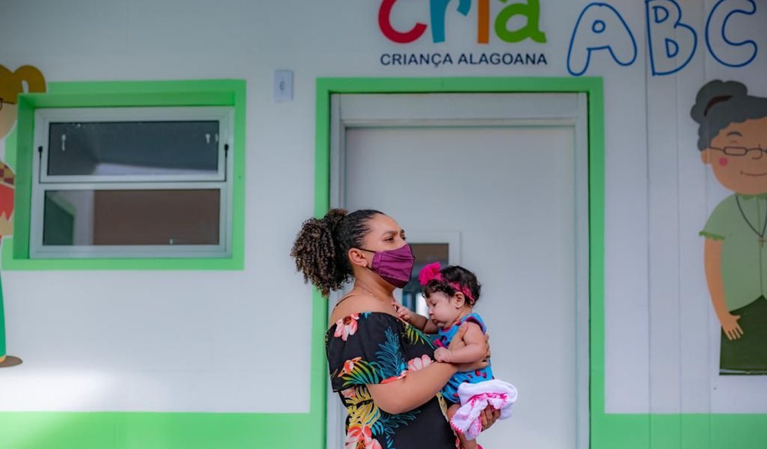 Alagoas investe mais de R$ 920 milhões em creches enquanto governo federal impõe corte de 80% na educação infantil
