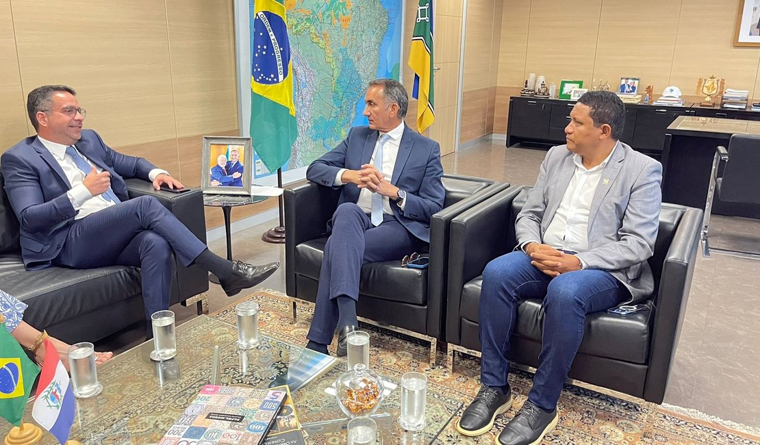 Ministro do Desenvolvimento Regional recebe governador de Alagoas e prefeito de Palmeira dos Índios em Brasília