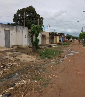 [Vídeo] Moradores reclamam das más condições de rua localizada no bairro João Paulo II em Arapiraca