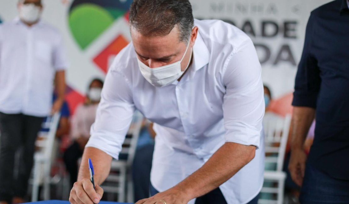 Renan Filho assina convênio para construção de Centro de Convenções em Delmiro Gouveia