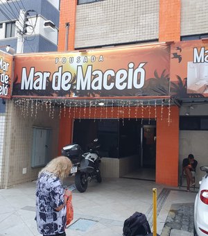Pousada nega estadia a músicos mesmo após pagamento em Maceió