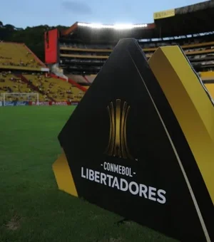 Palco da decisão entre Flamengo e Athletico já é preparado pela Conmebol
