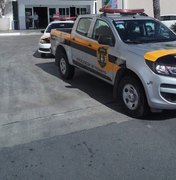 Motoristas são multados por estacionamento irregular em shopping de Maceió