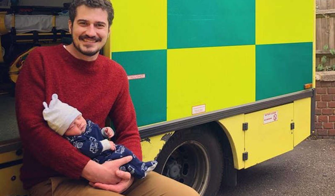 Jornalista da Globo compartilha história do filho que nasceu na ambulância: ‘O parto foi surreal'
