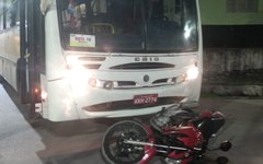 Colisão entre ônibus e motocicleta deixa feridos em São Luís do Quitunde
