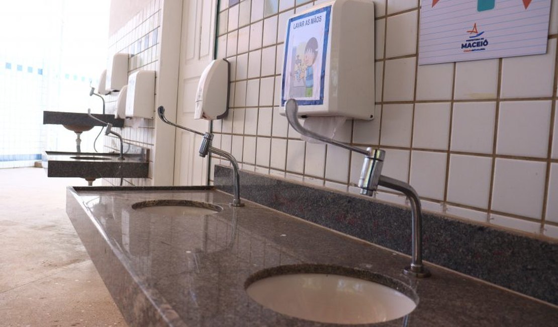 Prefeitura de Maceió oferta guia sanitário para retorno escolar