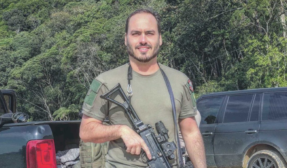Perfil do ex-presidente Lula alfineta Bolsonaro no Twitter