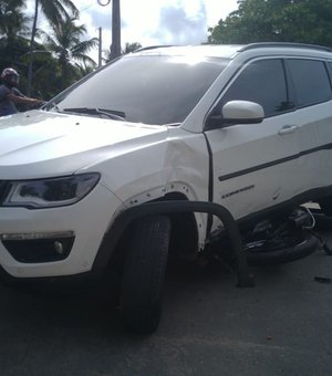 Colisão lateral deixa motoqueiro ferido em Maragogi