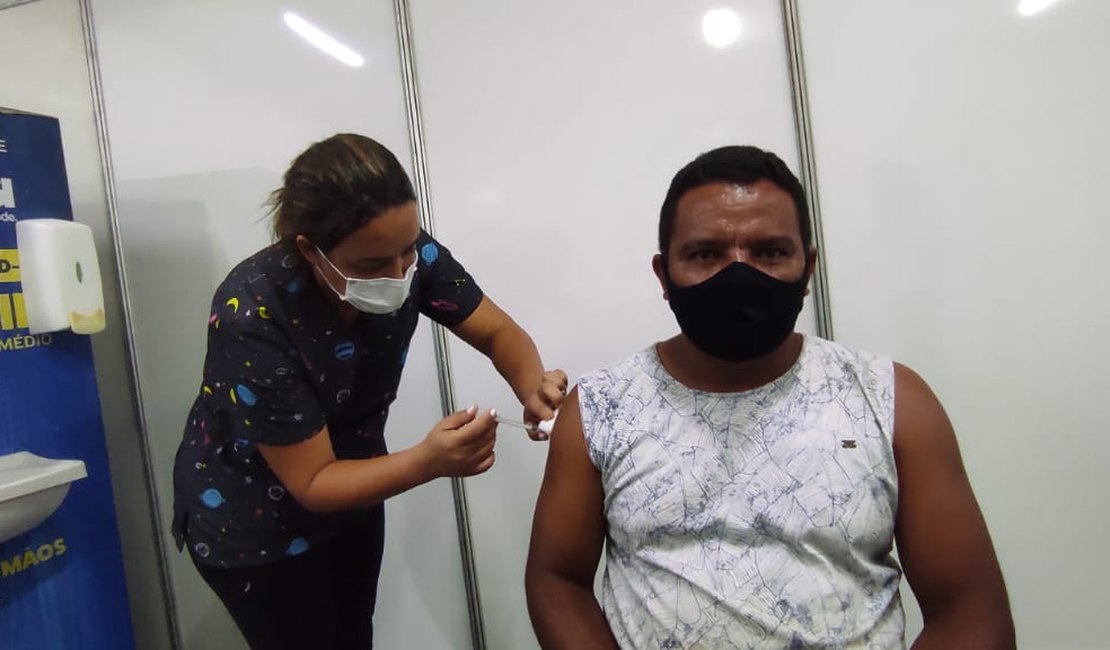 1.534.723 doses das vacinas contra a Covid-19 foram aplicadas em Alagoas