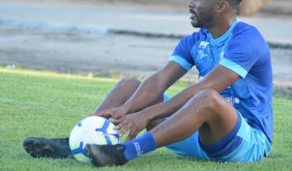 Jean Cléber se anima com chance de voltar aos treinos presenciais no CSA