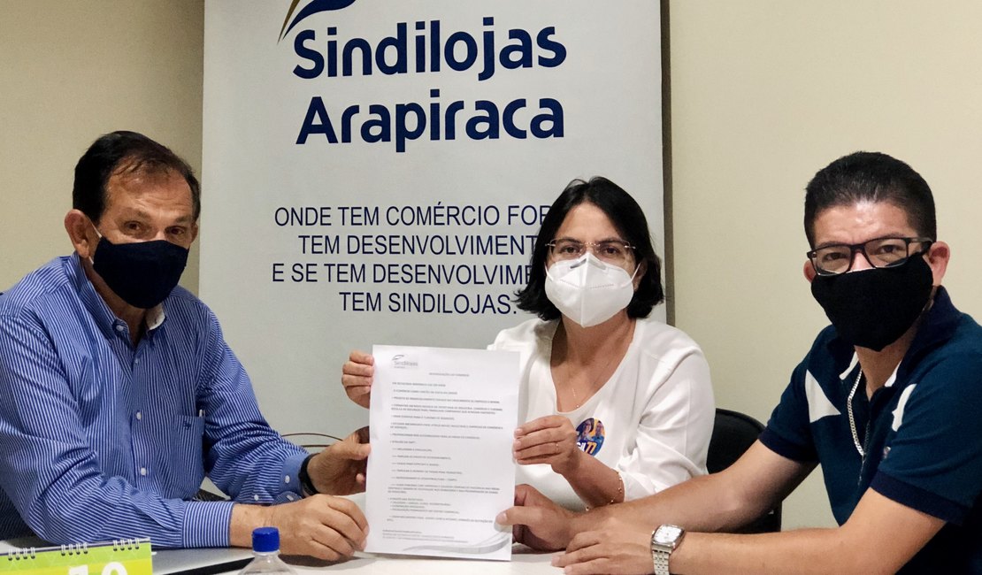 Gilvânia Barros e Marco Sena se reúnem com o presidente do Sindilojas Arapiraca