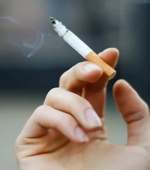 SUS oferece tratamento gratuito para quem quiser parar de fumar