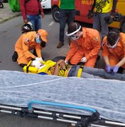 Homem fica ferido após cair de motocicleta em Maceió  