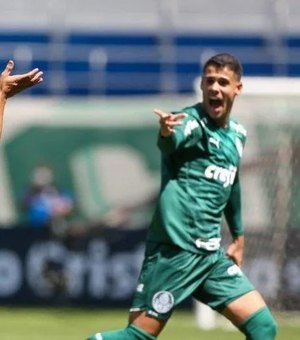 Palmeiras dá show, atropela o Santos e conquista seu primeiro título da Copinha