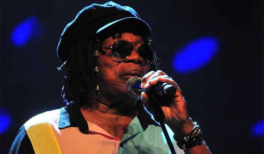 Milton Nascimento diz que fazer show no Mineirão é realização de um sonho