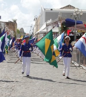 Desfile de 16 de setembro deve levar mais de três mil estudantes ao Jaraguá