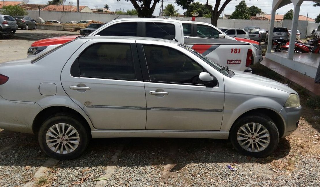 Veículo roubado é recuperado no Agreste de Alagoas