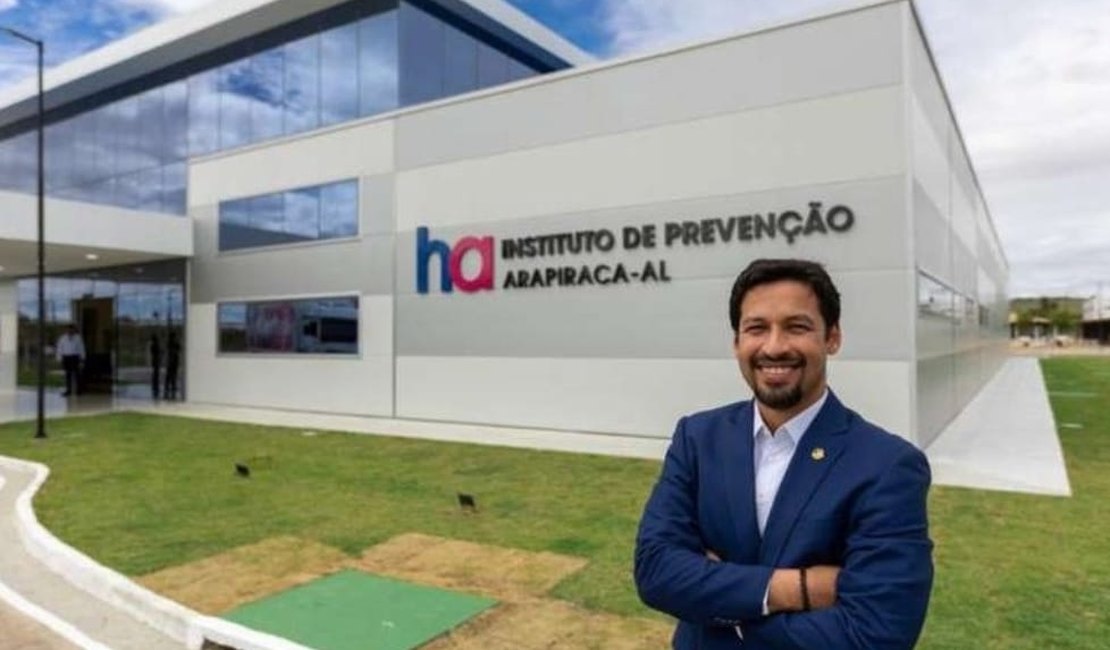 Construído com recursos garantidos por Rodrigo Cunha, Hospital de Amor de Arapiraca atinge marca de 8 mil atendimentos