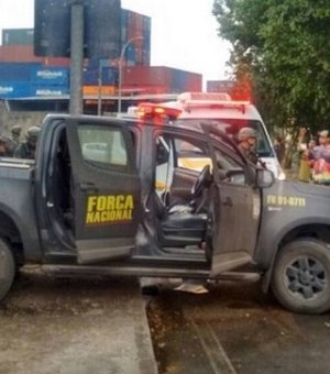 Policiais da Força Nacional são recebidos a tiros na Zona Norte do Rio