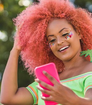 Maquiagem de Carnaval pode colocar saúde ocular em risco