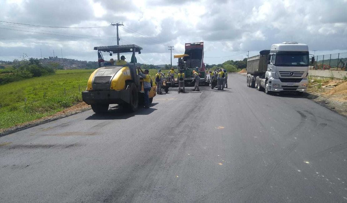 Obra de recuperação da rodovia AL 460 avança no Litoral Norte