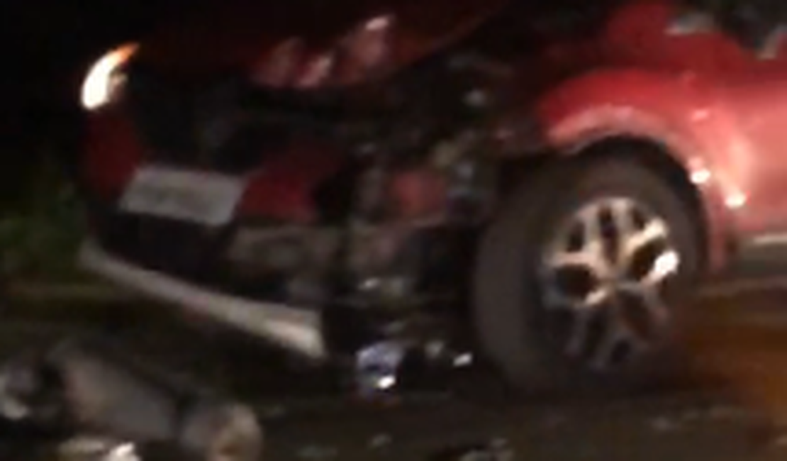 [Vídeo ]Acidente na AL 220 deixa uma pessoa morta e duas feridas