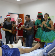 Cantata de Natal leva alegria e esperança a pacientes e acompanhantes no HE do Agreste 