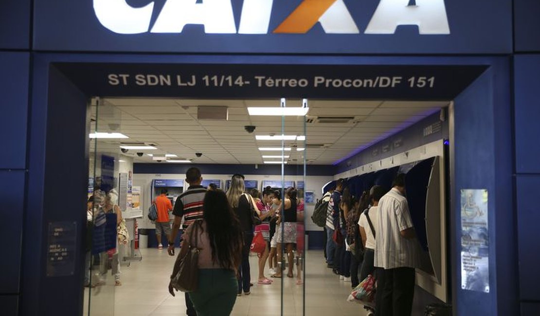 38% ainda não sacaram o FGTS imediato de até R$ 998 por conta