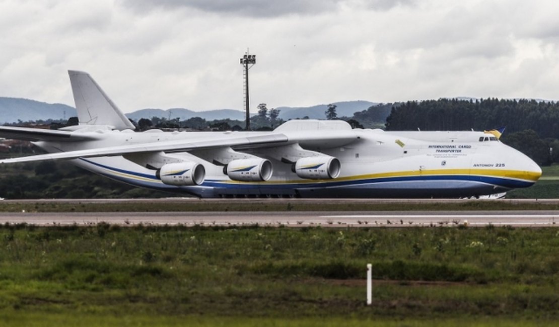 Maior avião do mundo, Antonov An-225 pousa no aeroporto de Viracopos