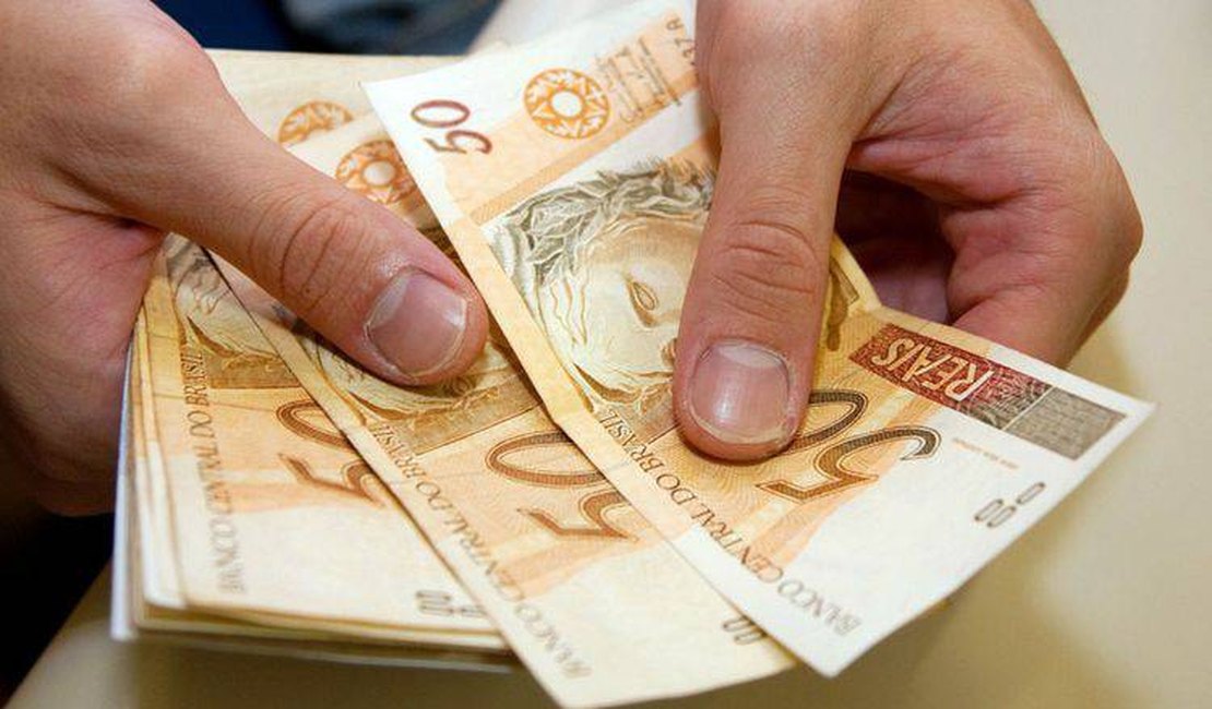 [Vídeo] Bancos e financeiras de Arapiraca suspendem consignado por recusarem juros a 1,70%