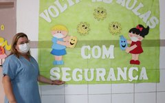 Prefeita Eronita Sposito visitou escolas no primeiro dia de aula