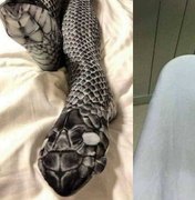 Mulher usa meia-calça de 'cobra', assusta o marido e vai parar no hospital 
