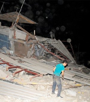 Equador declara estado de exceção após terremoto matar ao menos 77