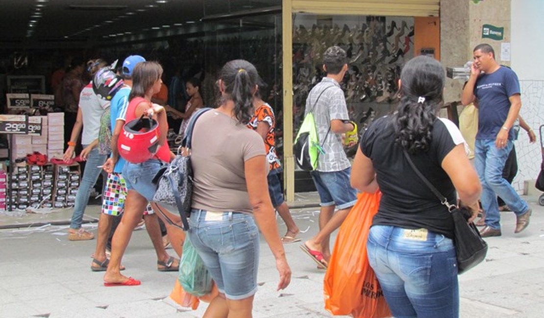 Shoppings e supermercados abrirão no Dia da Emancipação de Alagoas
